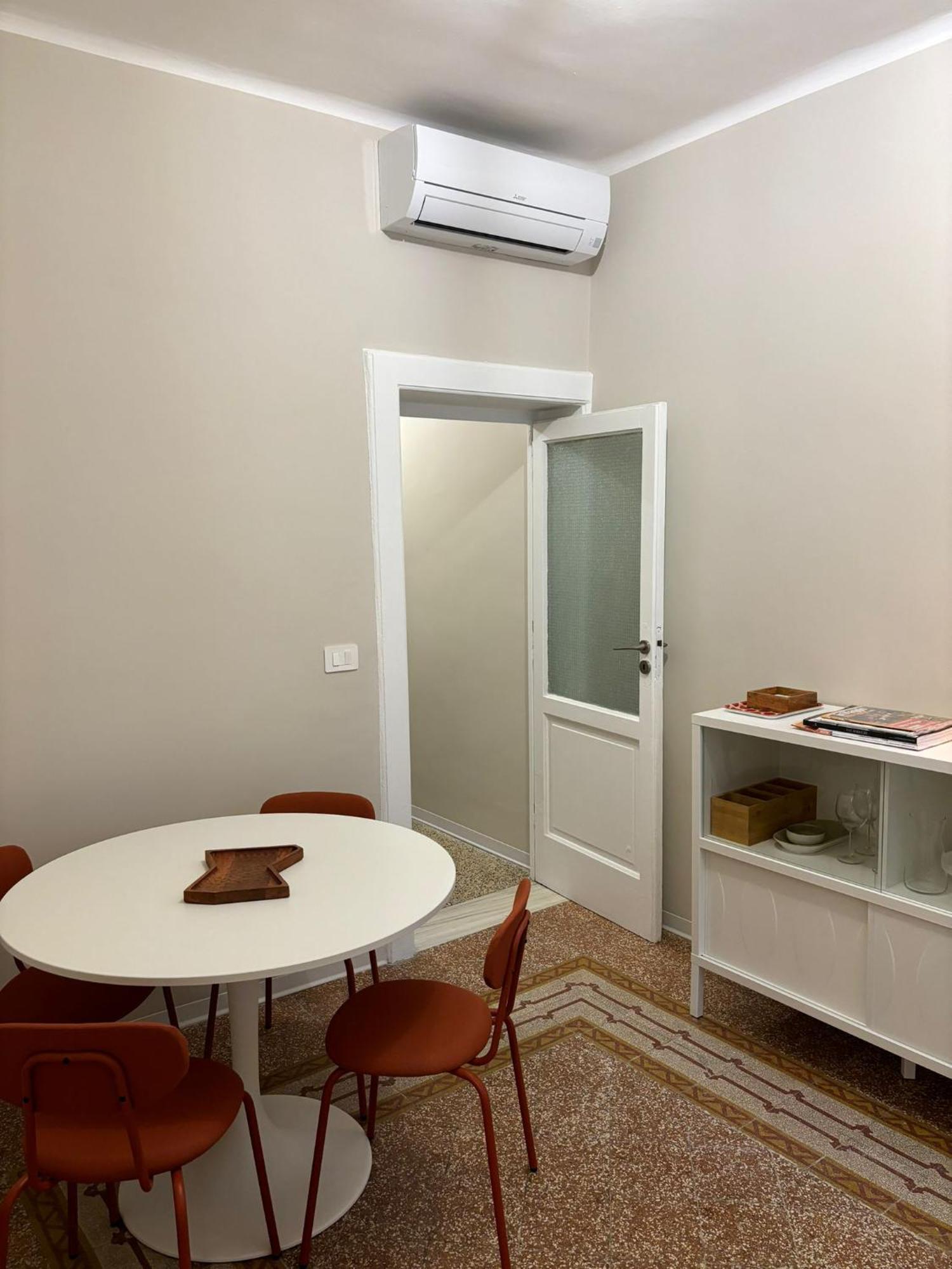 Casa Di Leonardo Elegant & Comfort Bari Exterior photo